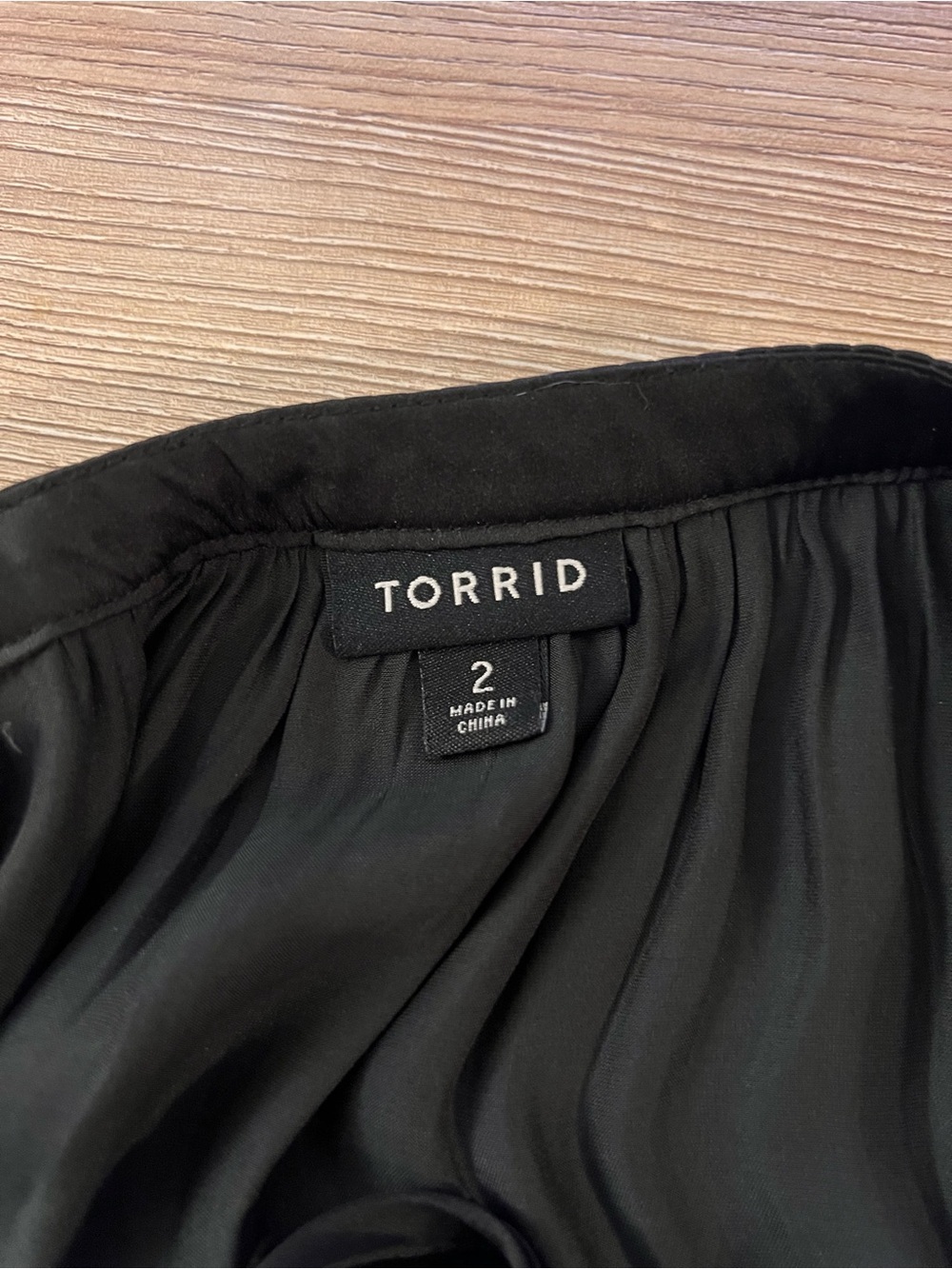 Torrid Black Tie Neck Long Sleeve Blouse Size 2 Chiffon Career Plus Size - Picture 5 of 6